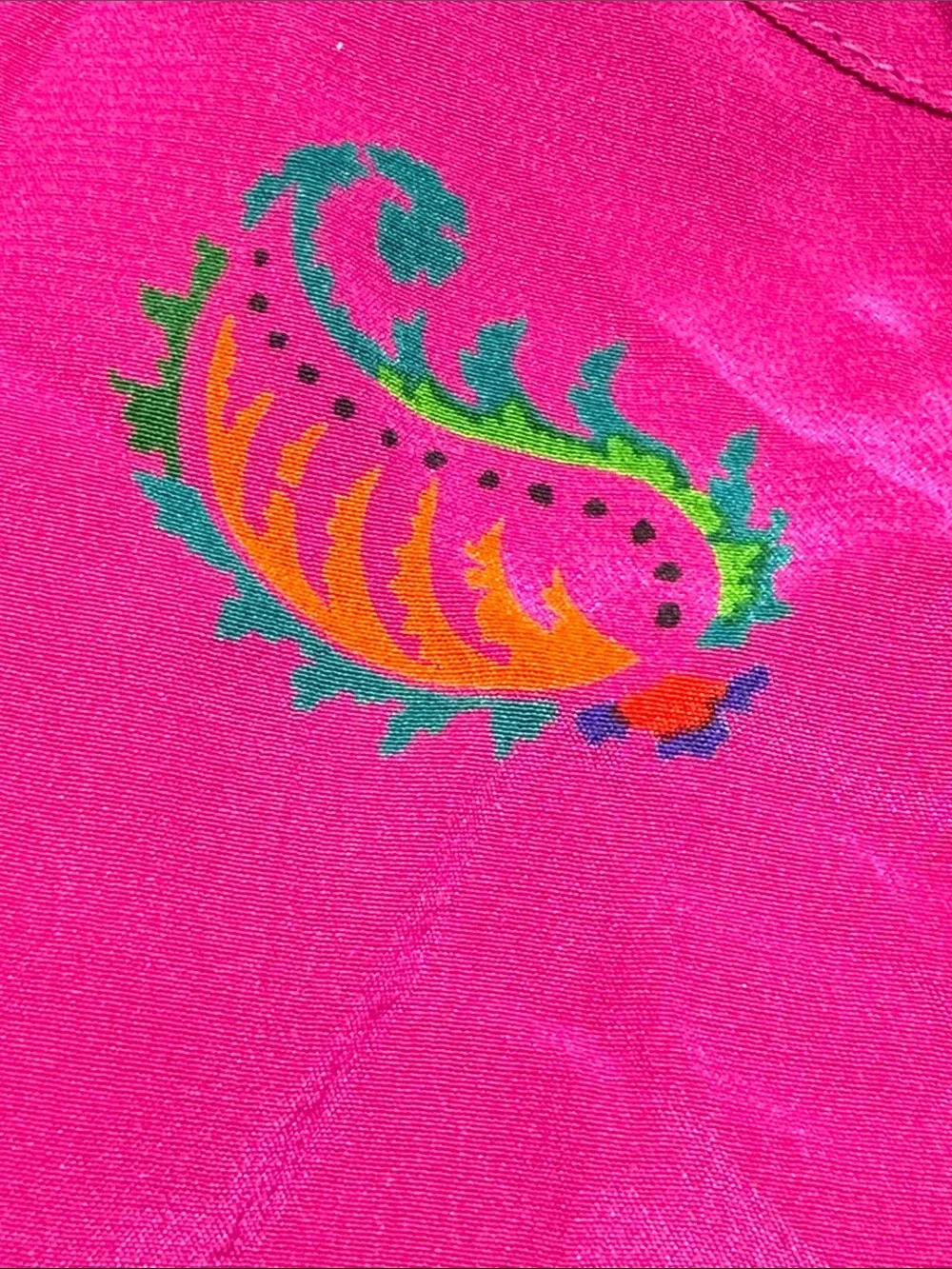Vintage Ellen Tracy Silk Magenta Short-Sleeve Blouse with Subtle paisley print - Picture 9 of 10
